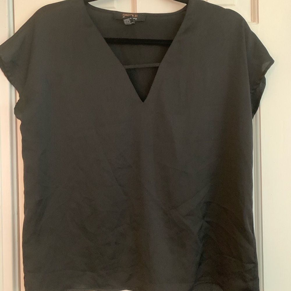 F21 Black Top with Triangle Keyhole in the Front